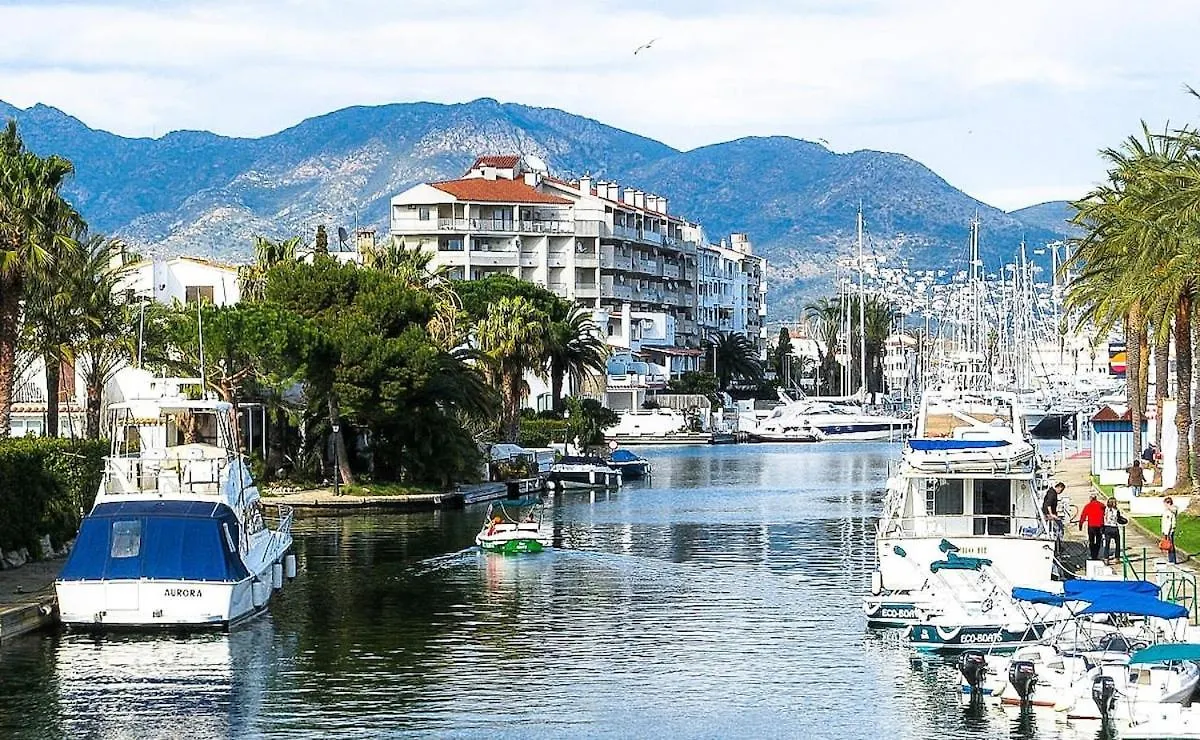 Prime Holiday Apartment Empuriabrava